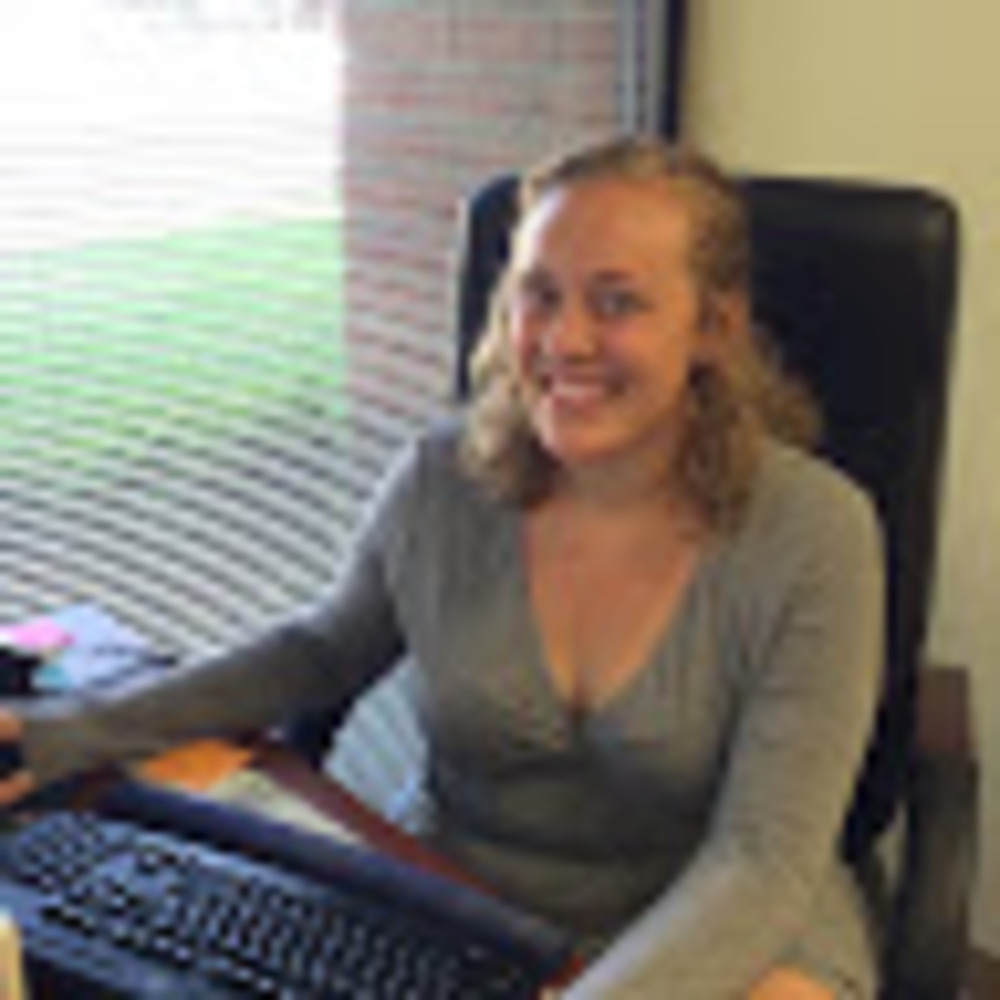 Meet your Posher, Nikole